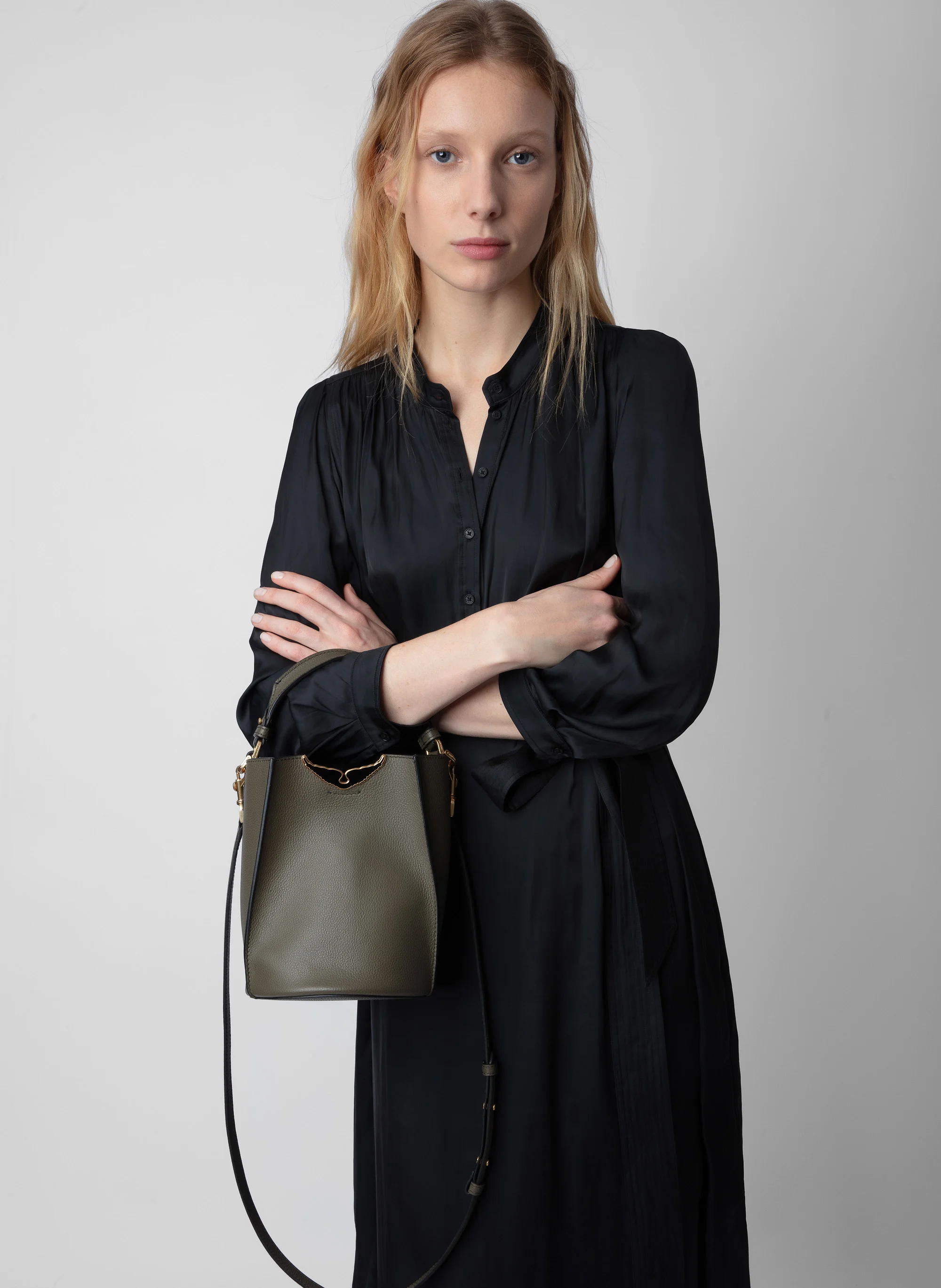 BORDERLINE - Sac seau en cuir grainé | Vert