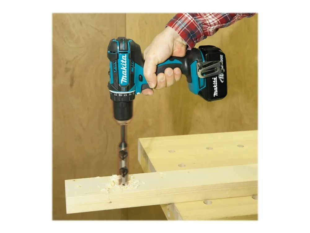 Makita DDF482RFJ - Bor/driver - ledningfri - 2-hastigheders - nøgleløs borepatron 13 mm - 62 N·m - 2 batterier - 18 V