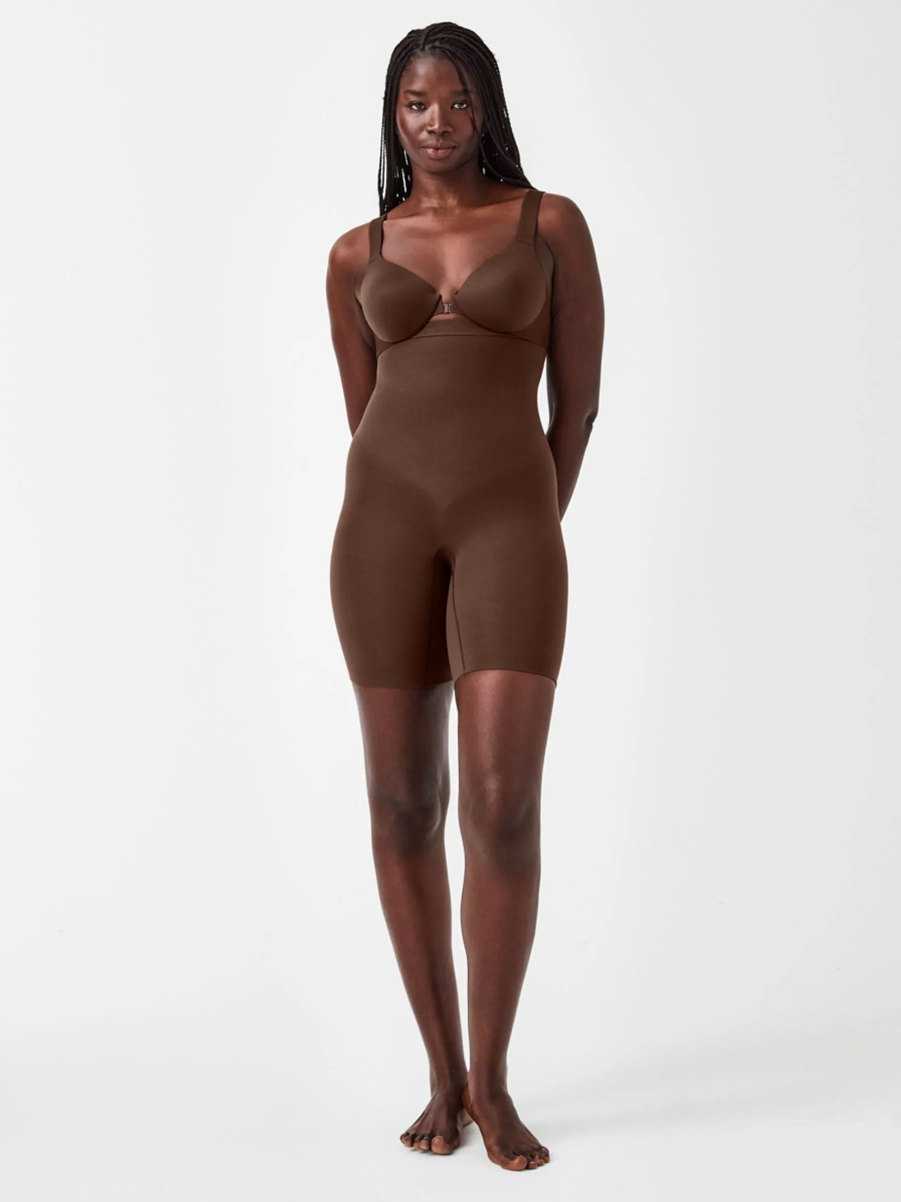 Kastanjebruin - SPANX SPANXsculpt™ Naadloze Power Mid-Thigh Short