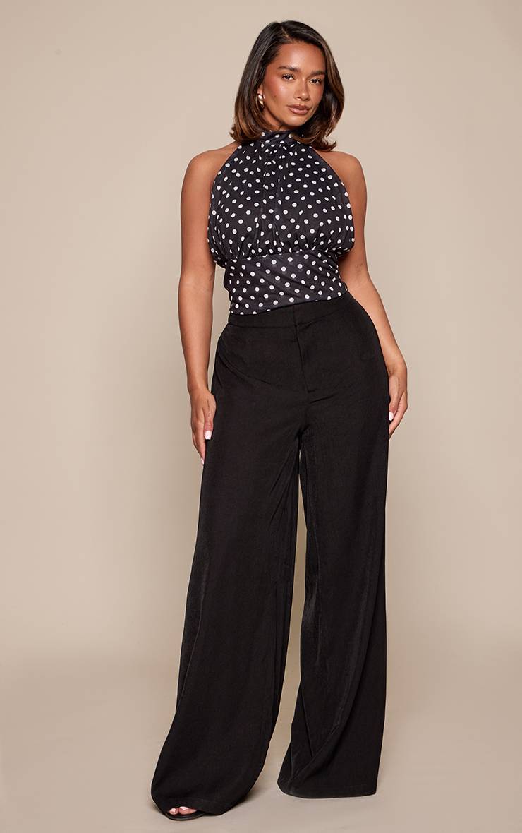 Black Polkadot Top Shape À Pois Noir Et Blanc Avec Encolure Dos-nu