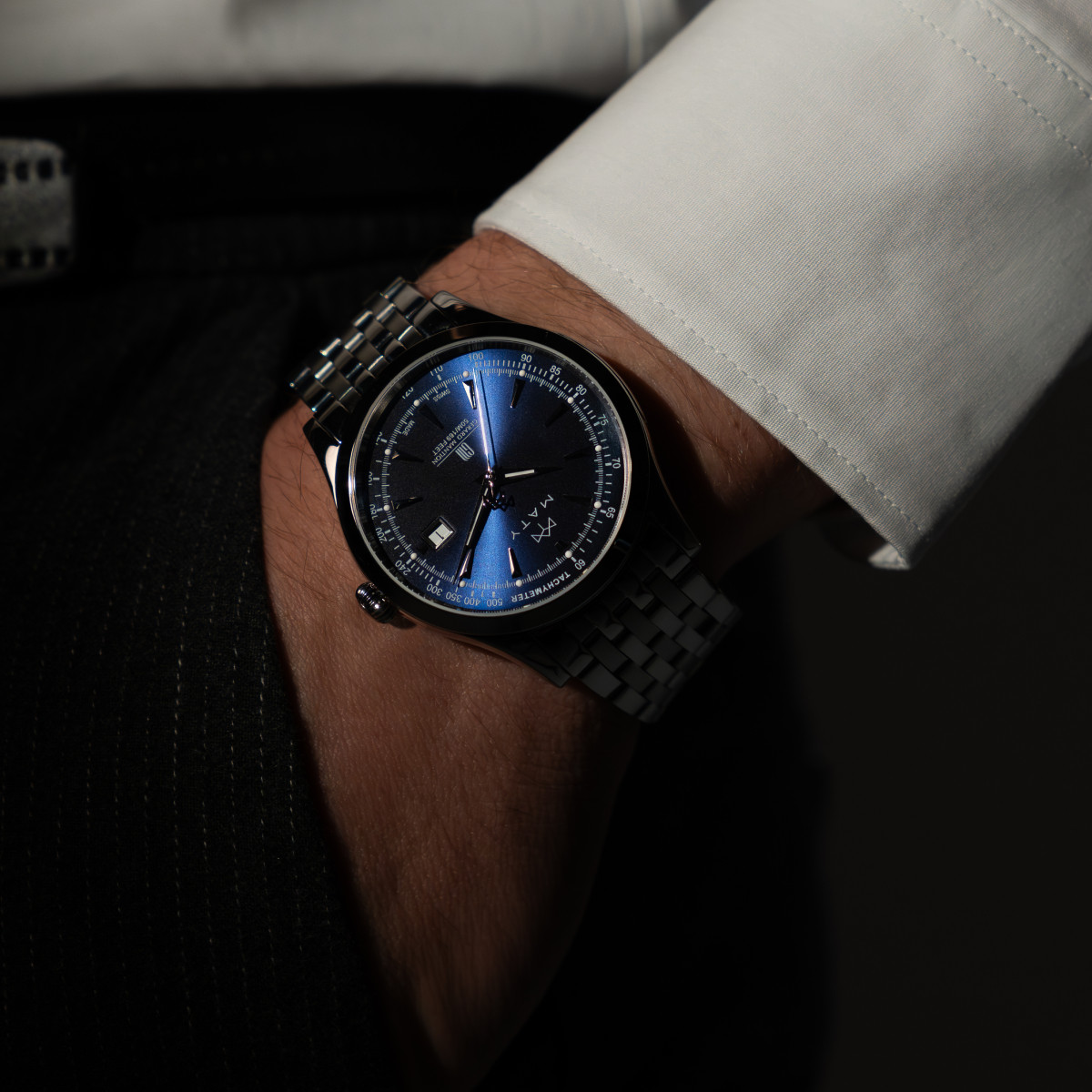 Montre MATY GM cadran bleu foncé bracelet acier