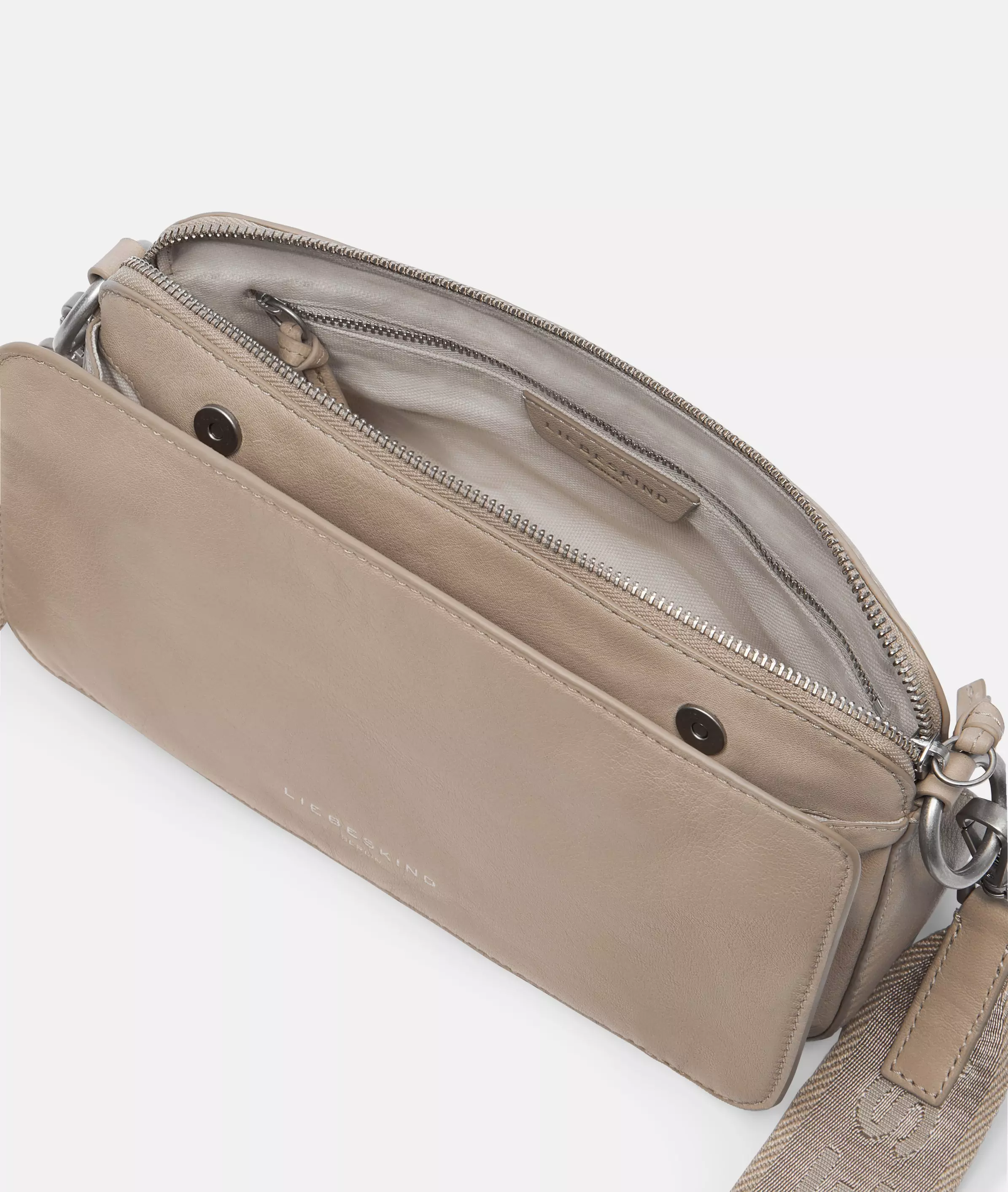 Clarice Crossbody M Spacious sheepskin shoulder bag