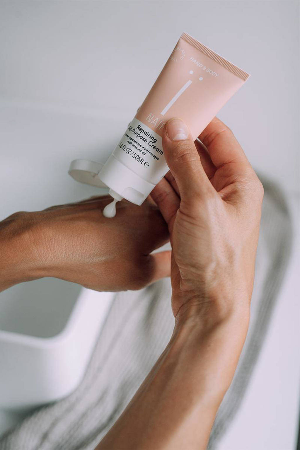Naif heerlijke crèmeherstellende alles-in-één crème - 50 ml