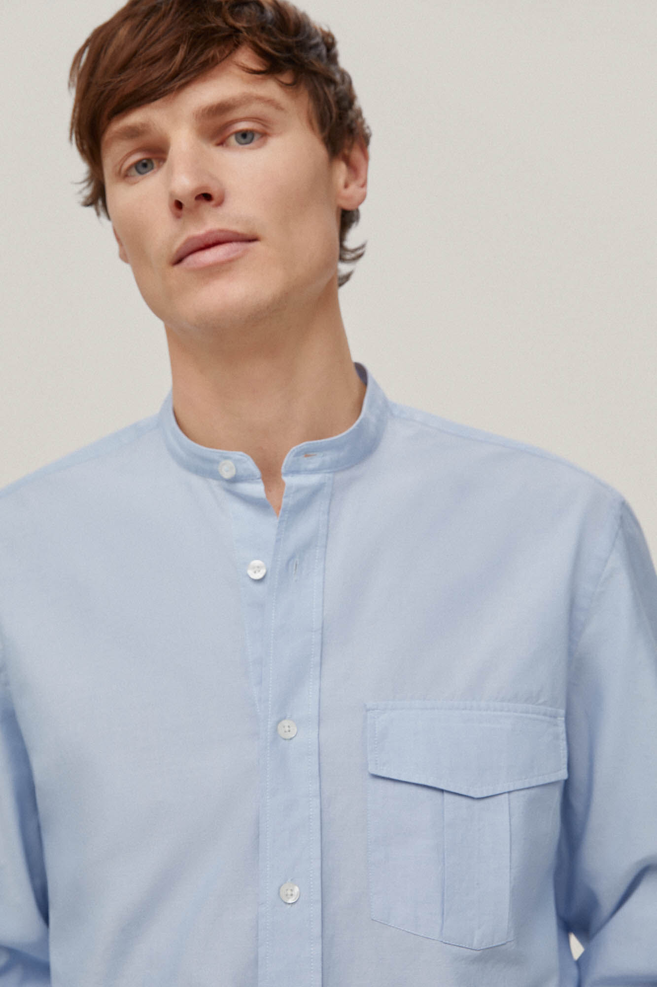 Camisa lisa com gola mandarim - Azul