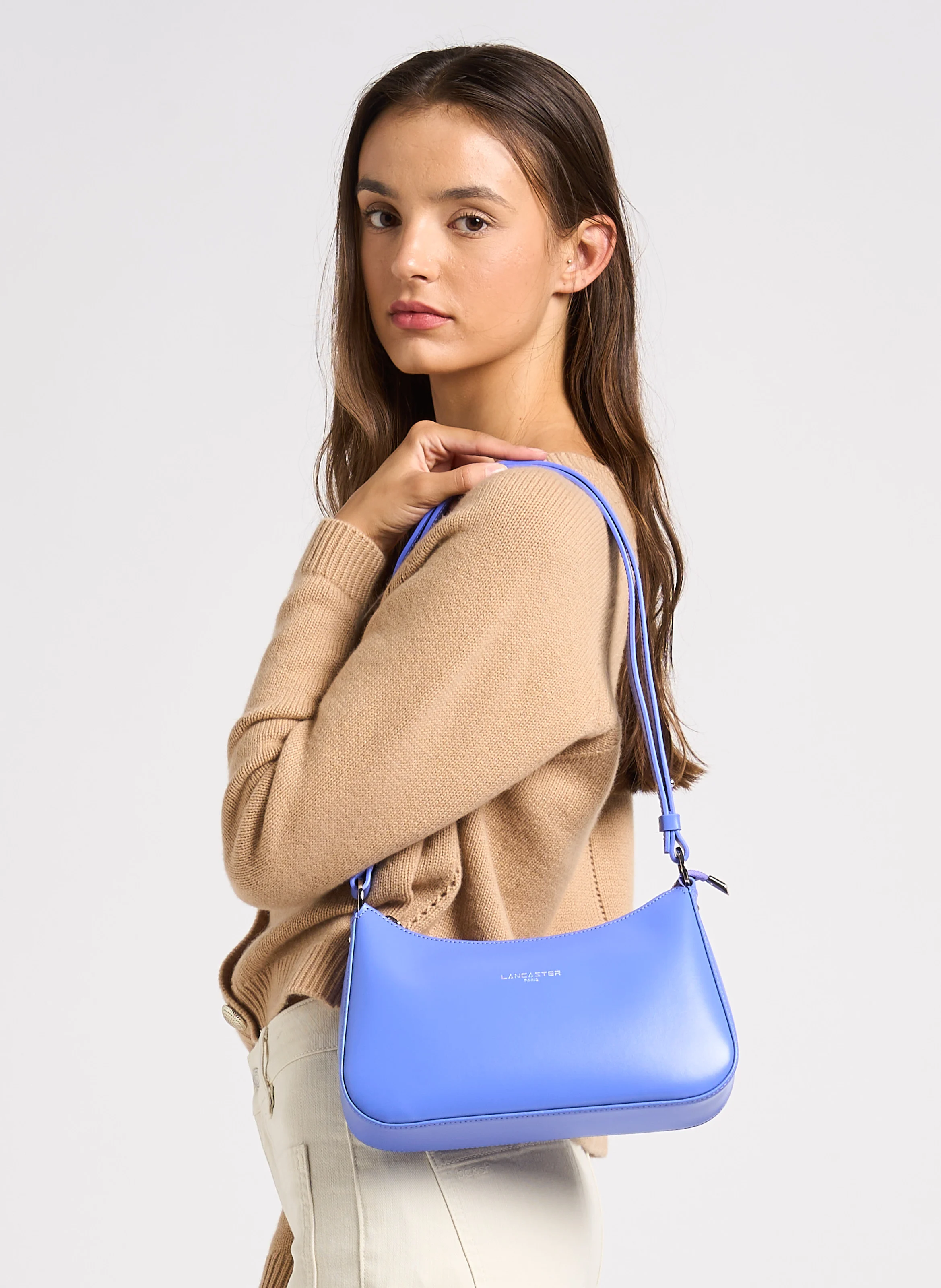 SUAVE ACE - Sac baguette en cuir lisse | Bleu