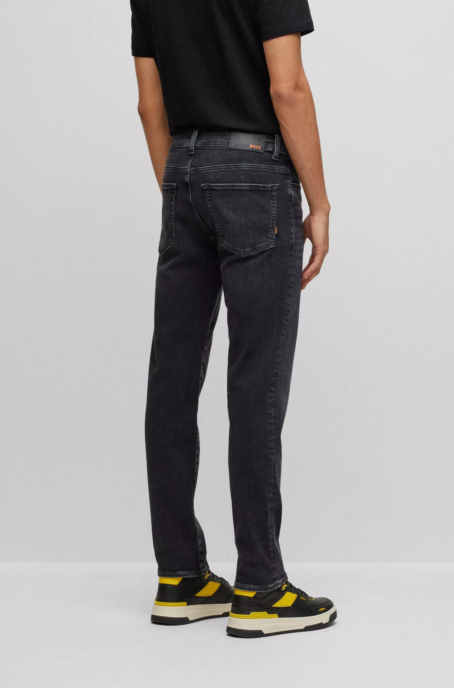 Calça jeans BOSS Orange-Regular-ft em denim super elástico preto