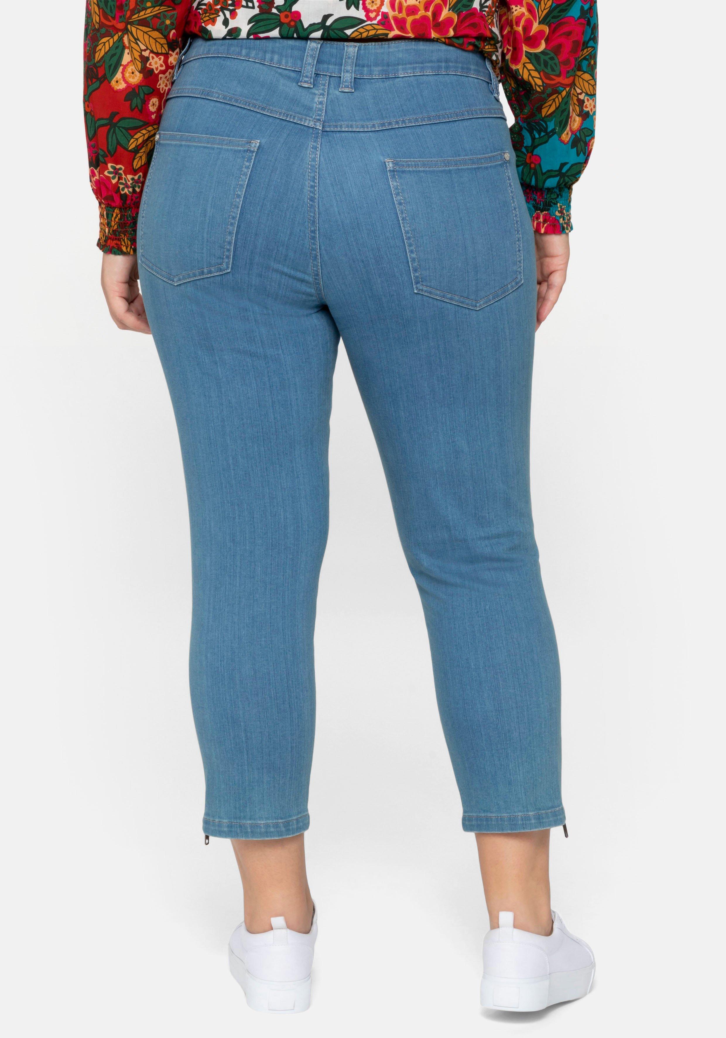 Schmale 7/8-Jeans mit Zipper am Saum