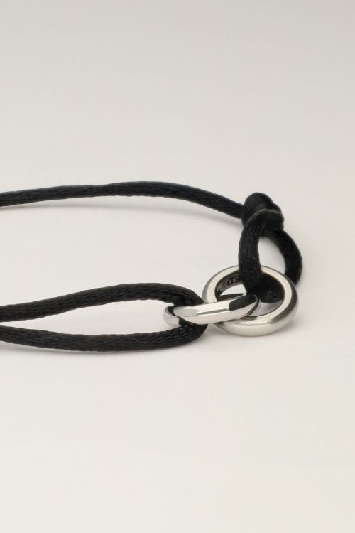 Zwarte forever connected armband