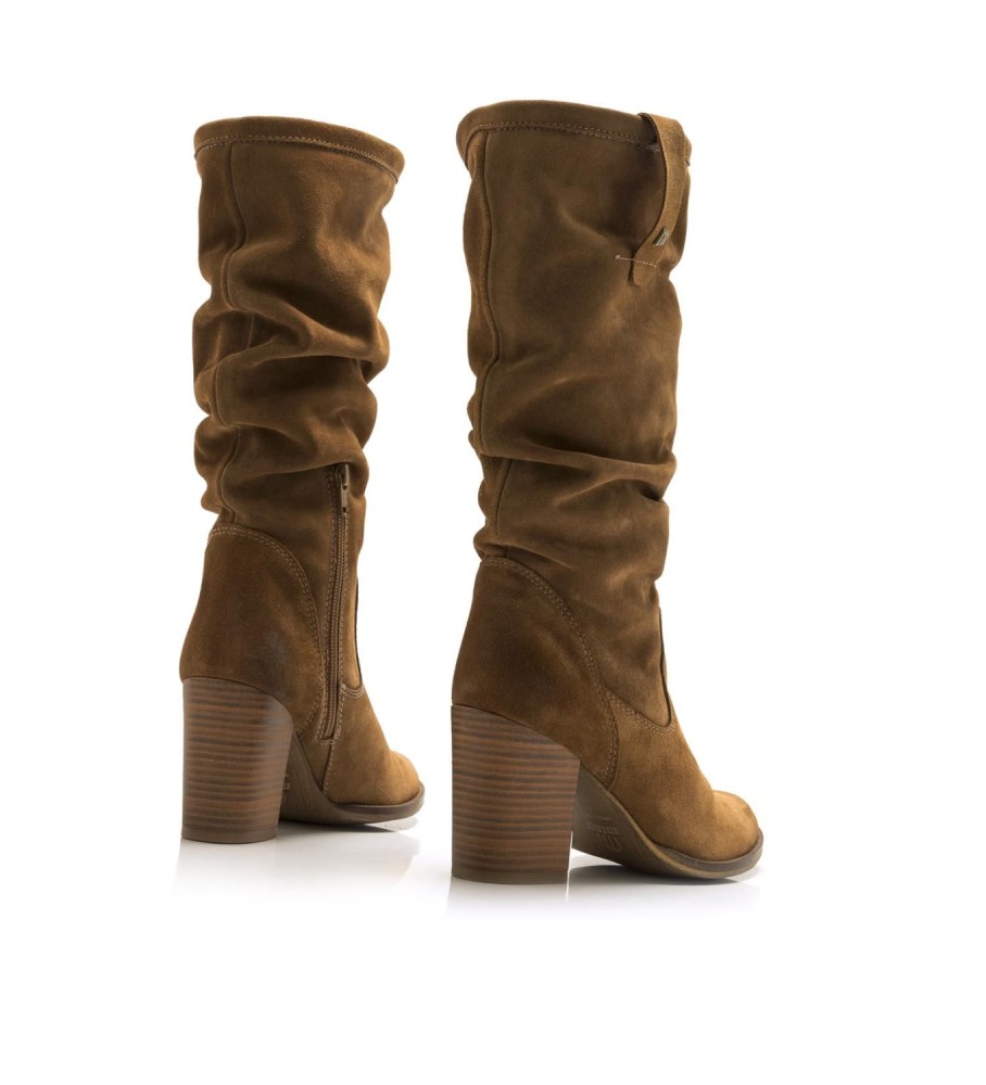 Botas Mustang Uma em couro marrom - Altura do salto: 7,5 cm -
