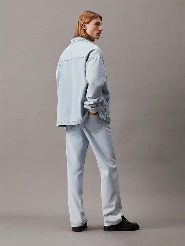 Calça jeans reta dos anos 90
