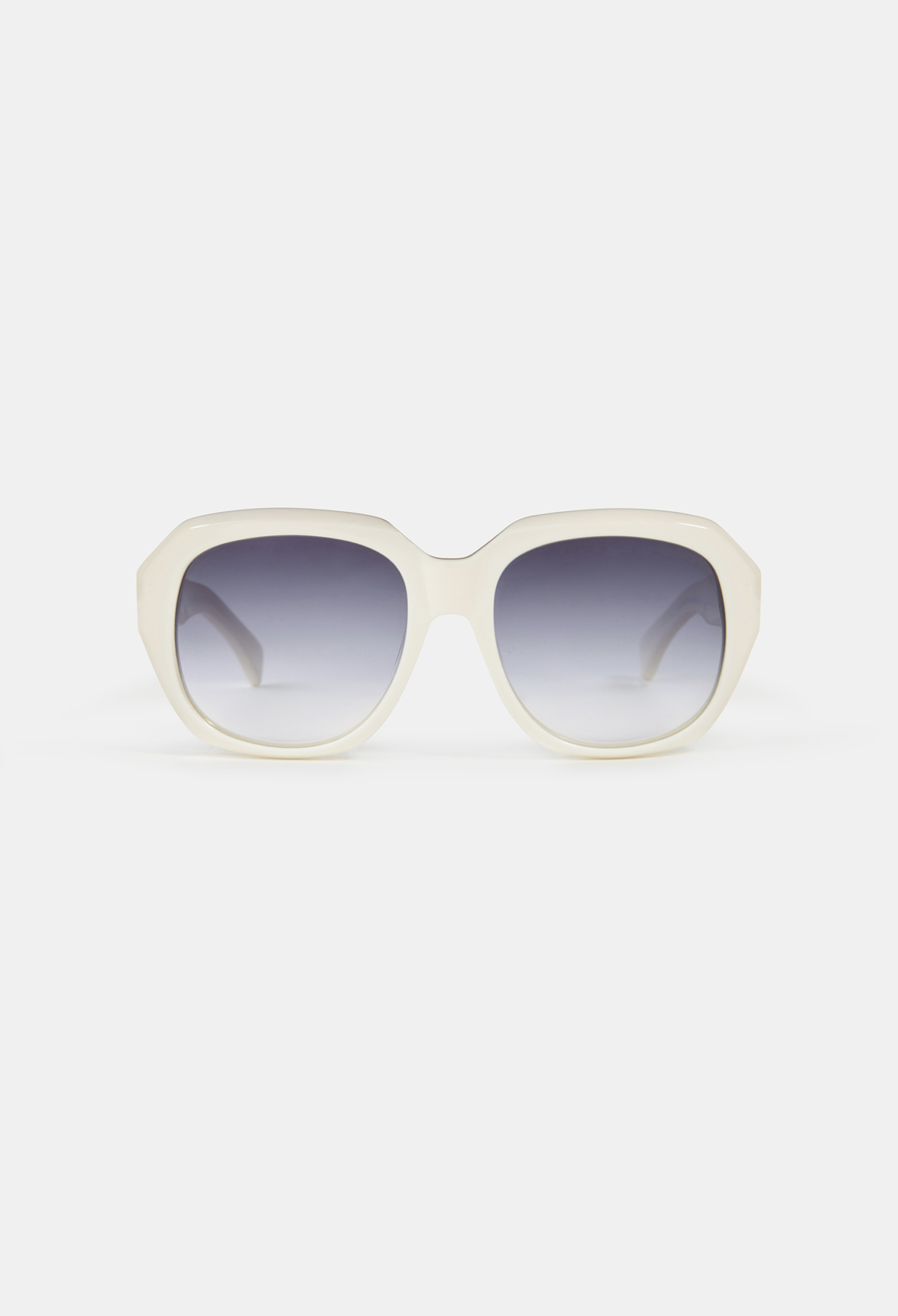 Lunettes de soleil carrees Claudie