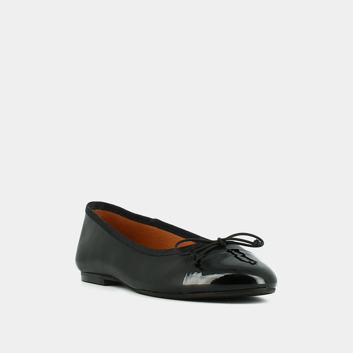 Ballerines à bouts ronds et nœuds  en vernis cuir noir
