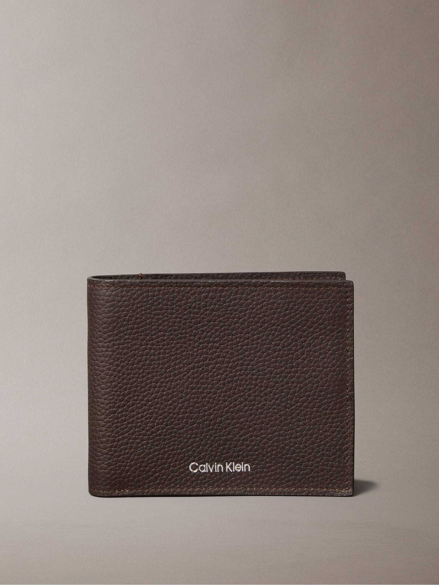 Bruin - Calvin Klein Foil Embossed Logo Bifold Wallet