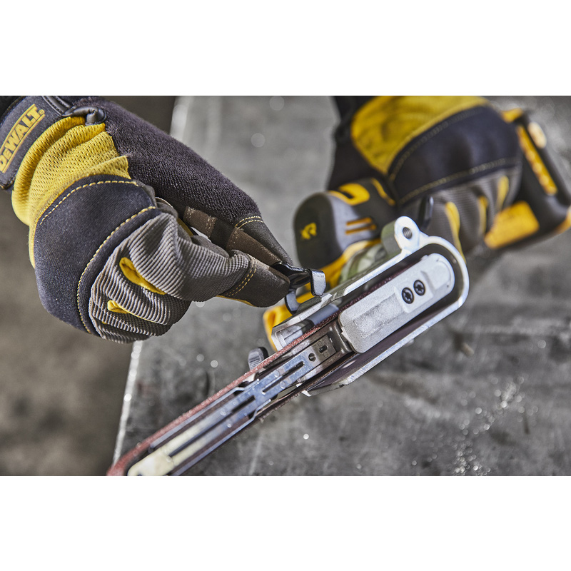 DeWALT DCM200NT-XJ 18V XR accu stripschuurmachine in TSTAK (body) 18V Li-ion