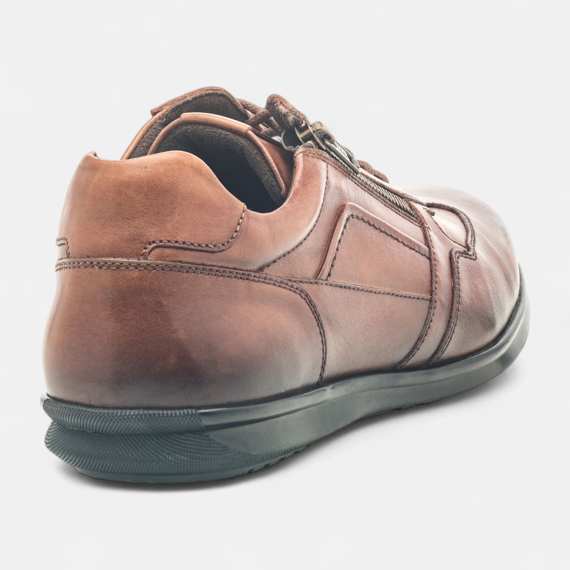 Baskets basses Homme en cuir cognac
