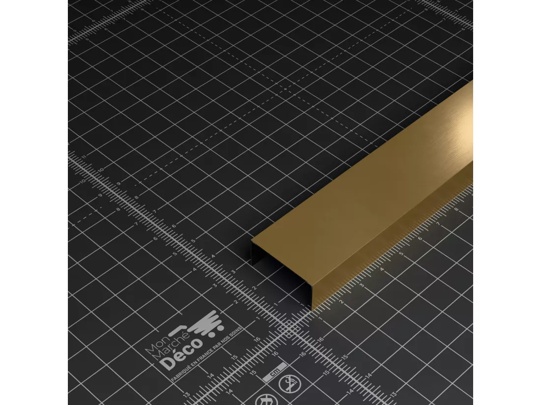 Profilé U Décoratif pour Panneau Tasseau Bois - Or - 20 cm