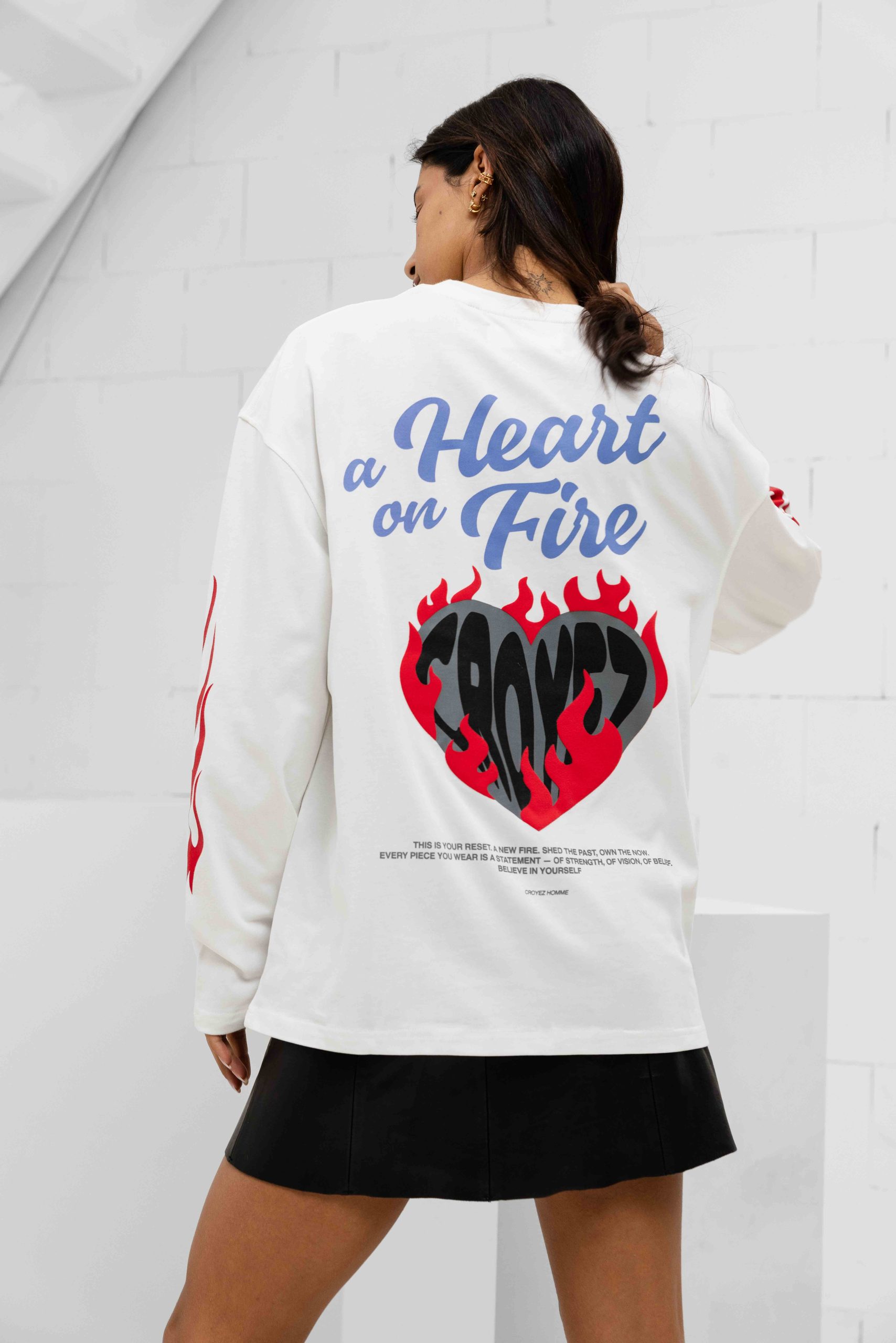 Croyez Heart On Fire Longsleeve T-Shirt Dames Gebroken Wit