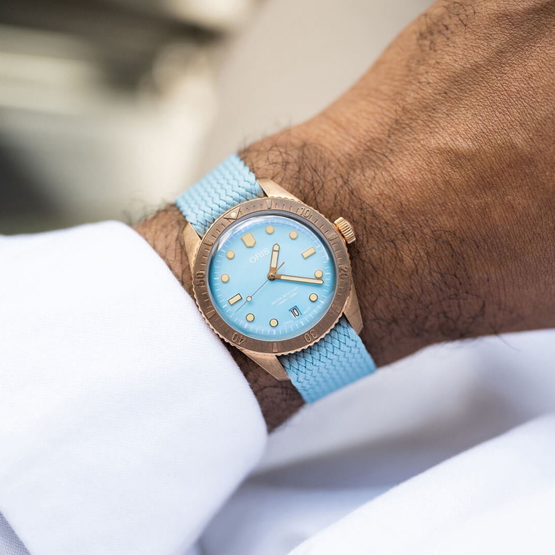 Oris Divers Sixty-Five Cotton Candy Himmelblau auf Perlonband