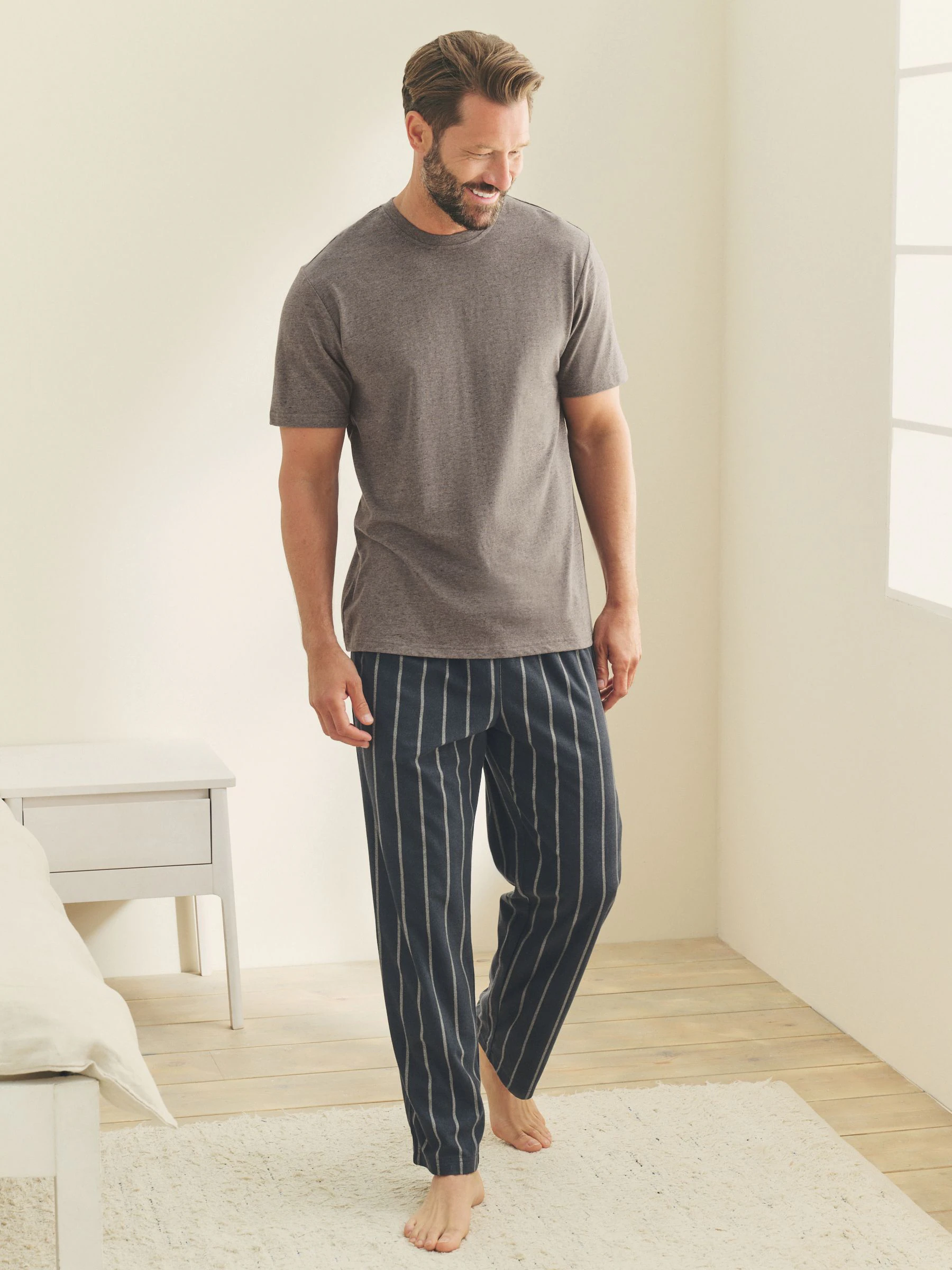Zwart-neutraal gestreept - Motionflex Behaaglijke Pyjama Set met Korte Mouwen