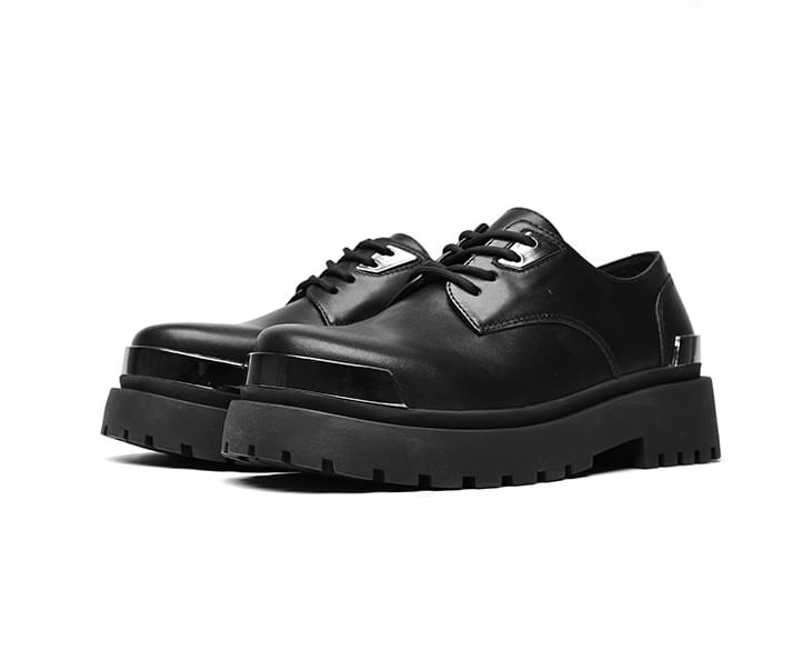 Malnia Home - Veterschoenen met metalen neus en imitatieleer