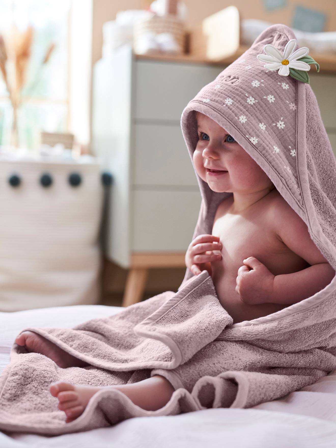 Capa de banho para bebê Sweet Provence personalizável, violeta médio, lisa com estampas.