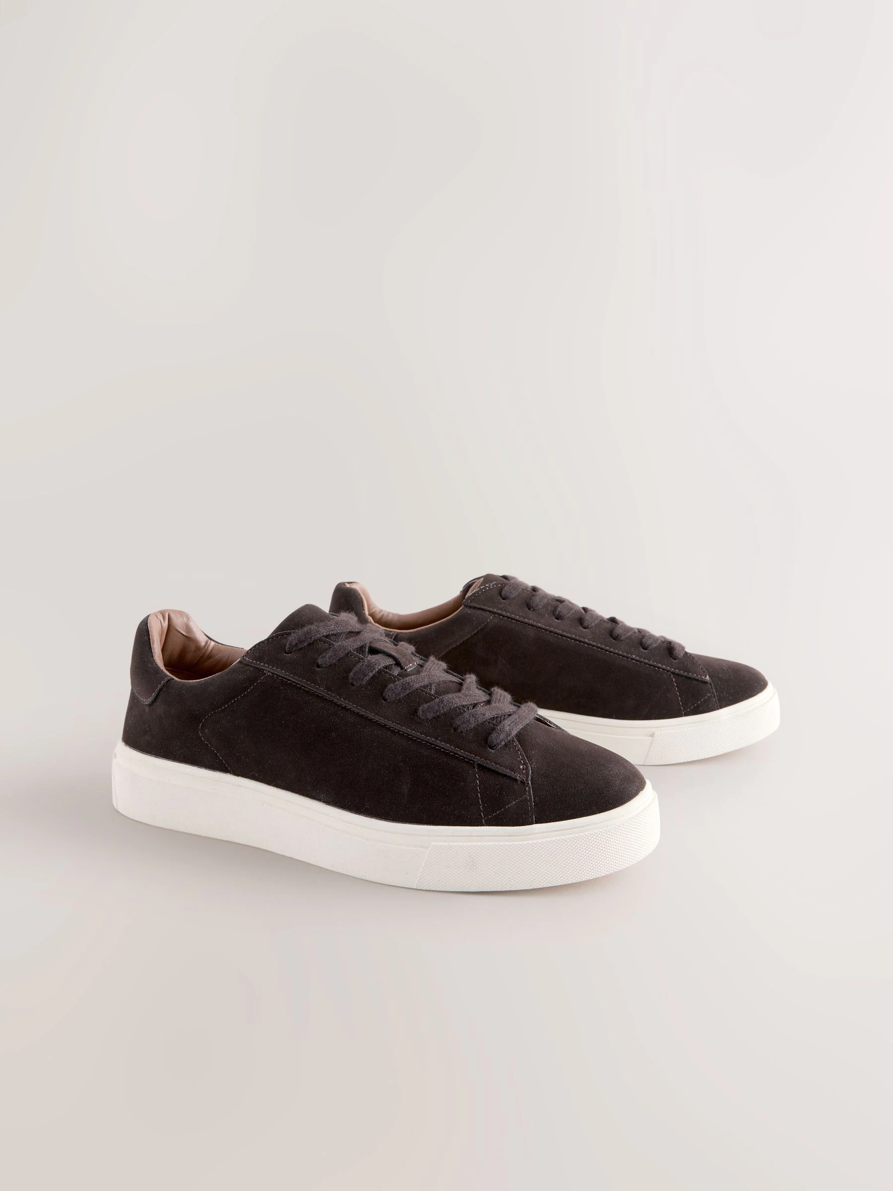 Bruin - Chic-casual lange sneakers