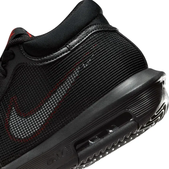 Nike LeBron Witness 8 Basketbalschoenen Heren