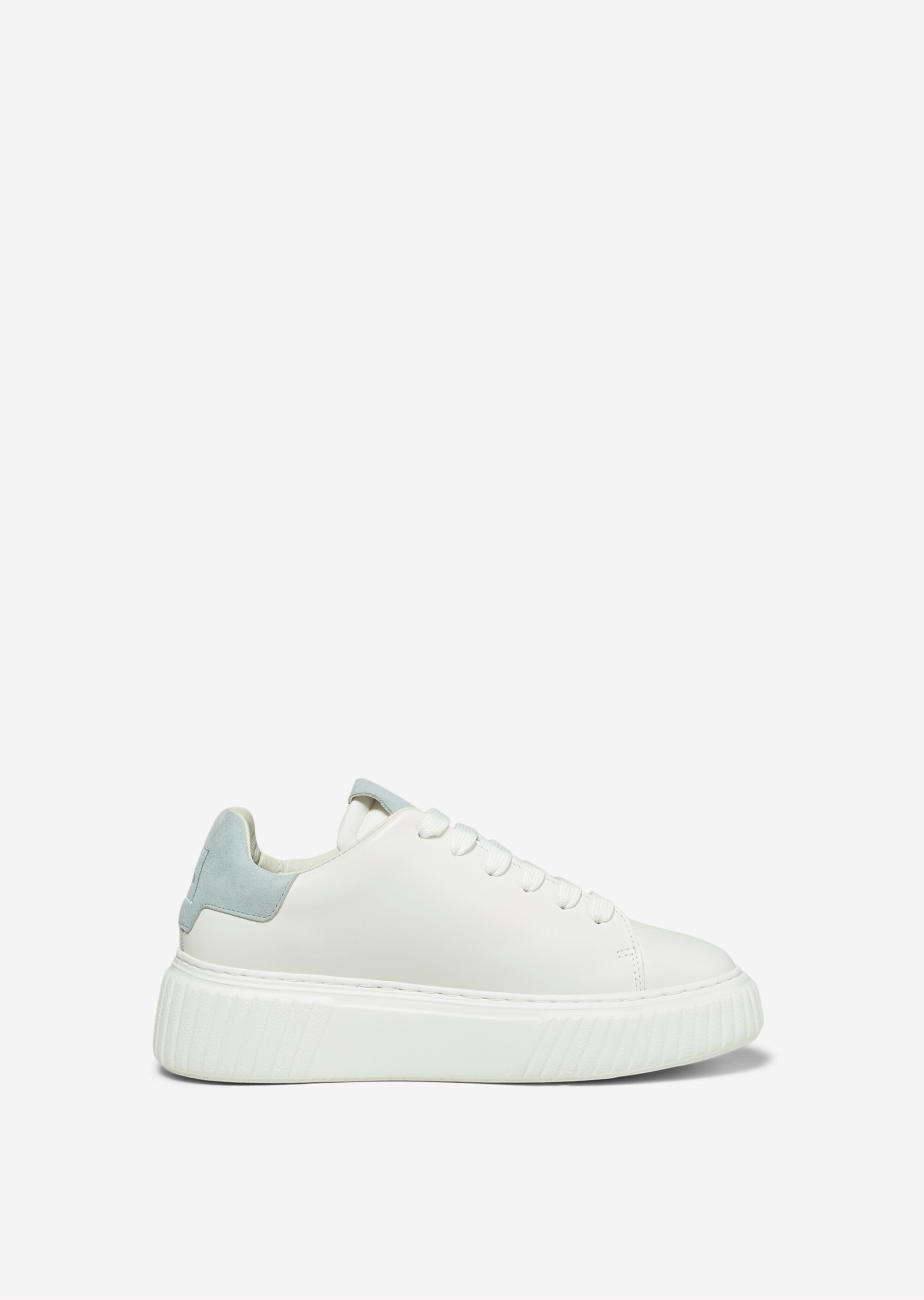 Sneaker aus softem Kalbleder