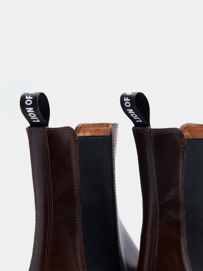 Botins chelsea em pele