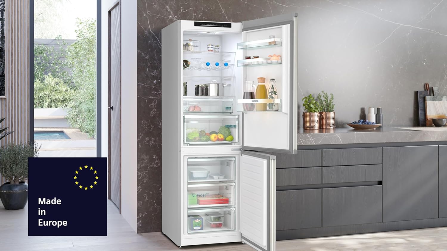 SIEMENS KG49N4XAF, iQ500, Freistehende Kühl-Gefrier-Kombination, Gefrierbereich unten, 440 l, Total noFrost, hyperFresh, extrem leise, LED Beleuchtung, 203 x 70 cm, Gebürsteter Stahl AntiFingerprint