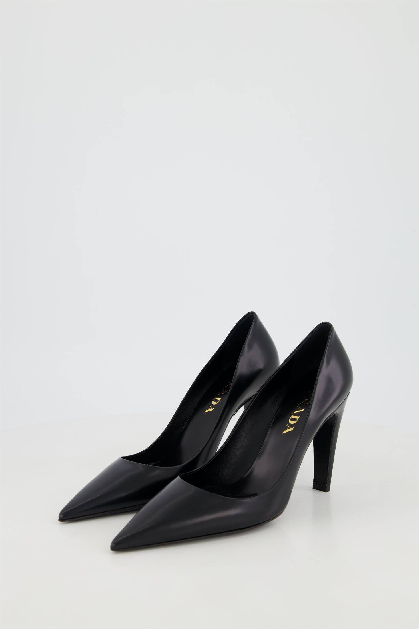 Prada| Damen Pumps aus gebürstetem Leder