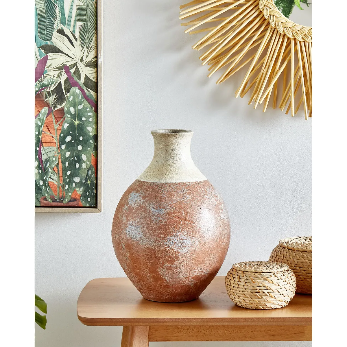 Beliani Vase Décoratif BURSA Marron clair