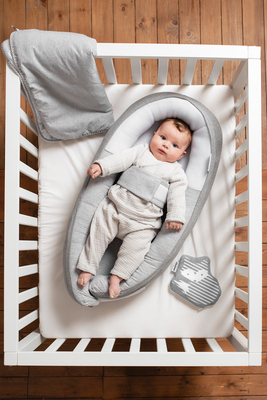 Doomoo Babynest Stripete, Grå
