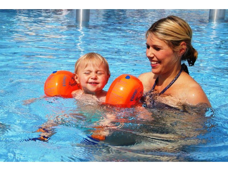 Flipper SwimSafe Schwimmflügel SwimSafe Orange Flipper SwimSafe Schwimmhilfen mit unzerbrechlichem PE-Schaumkern
