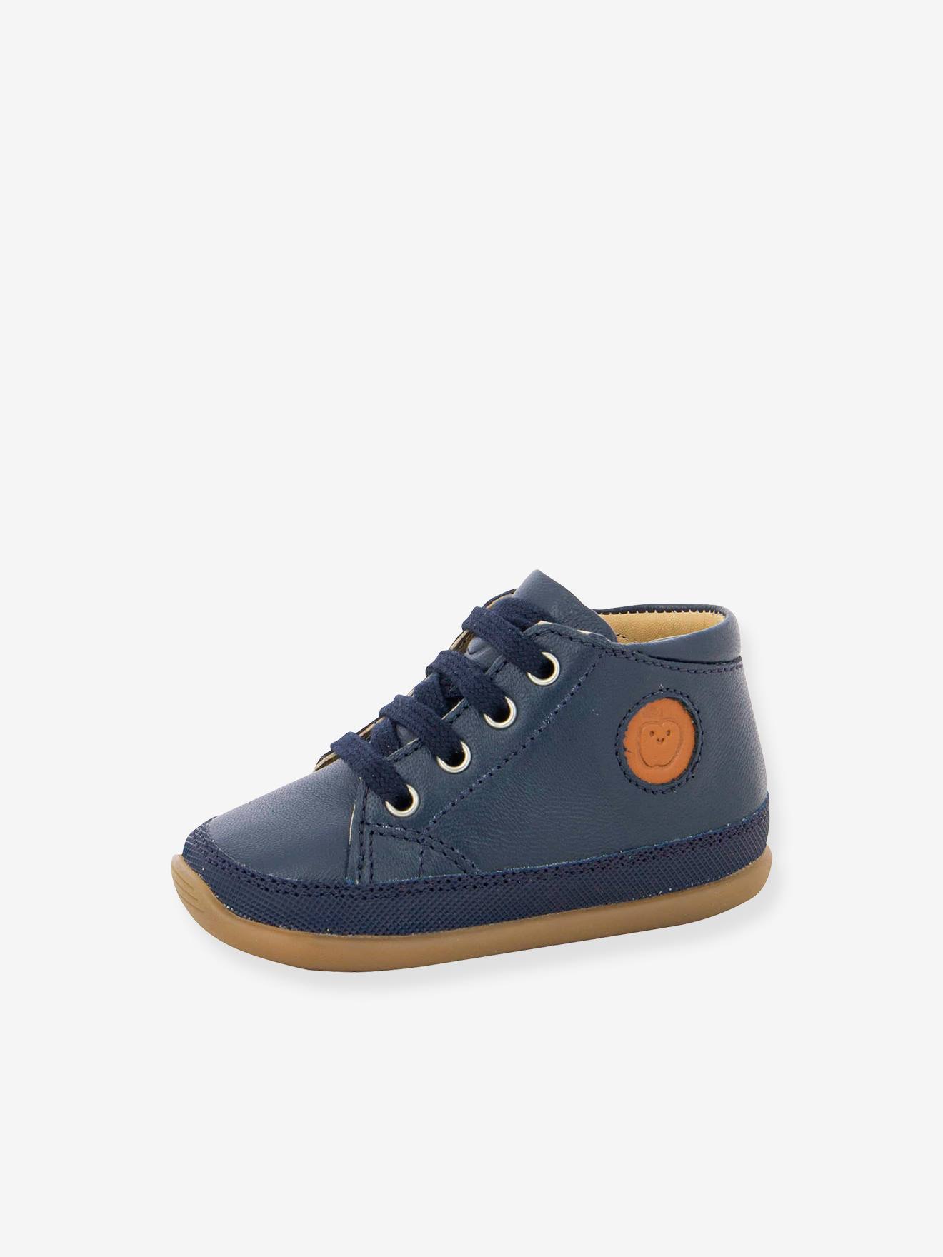 Sapatinhos de bebê SHOO POM® Cuzy Zip Lace na cor azul marinho