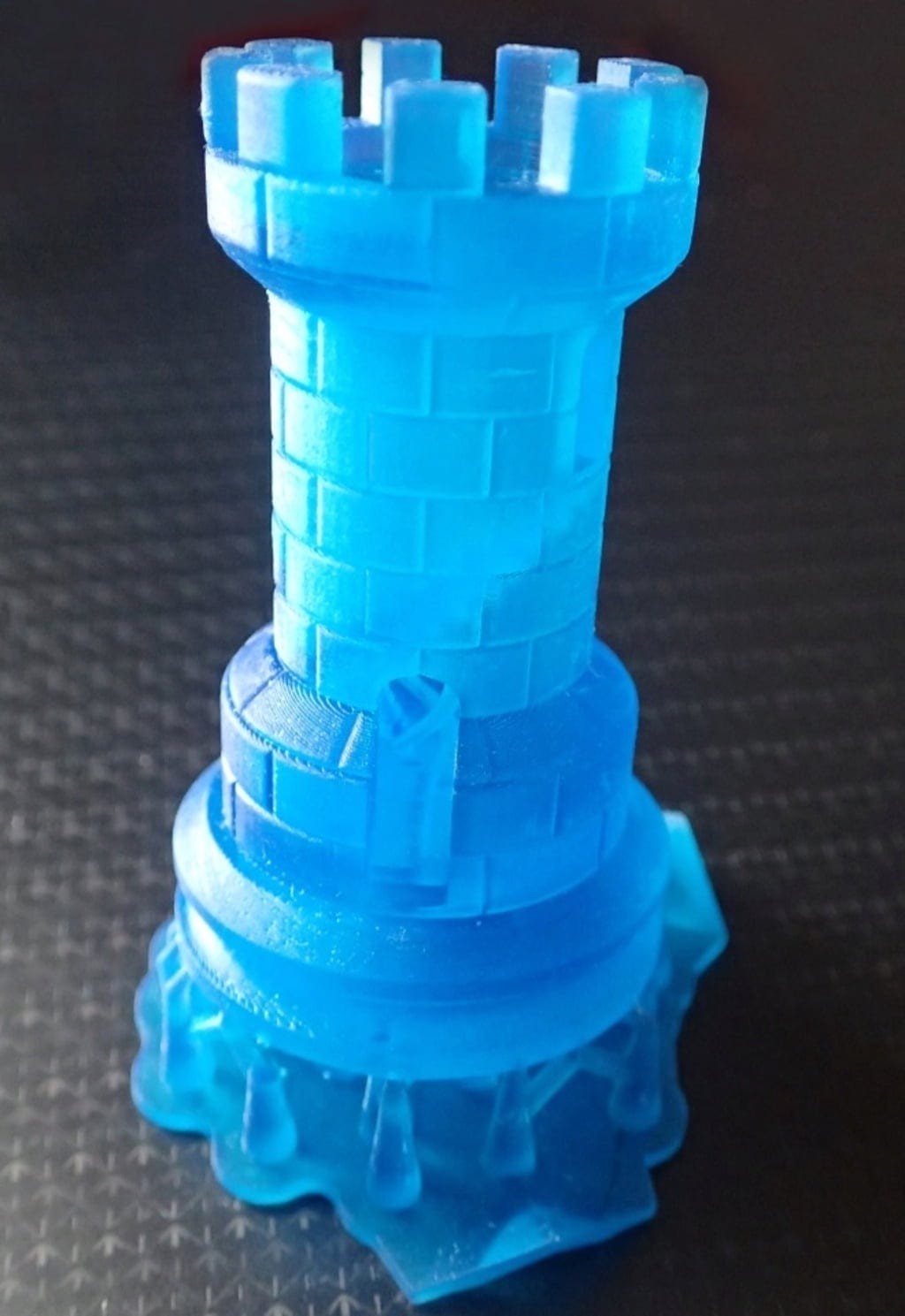 Liqcreate  Deep Blue, 1000 g    Hochauflösendes Allzweck-Photopolymer für SLA und DLP 3D-Drucker in Blau