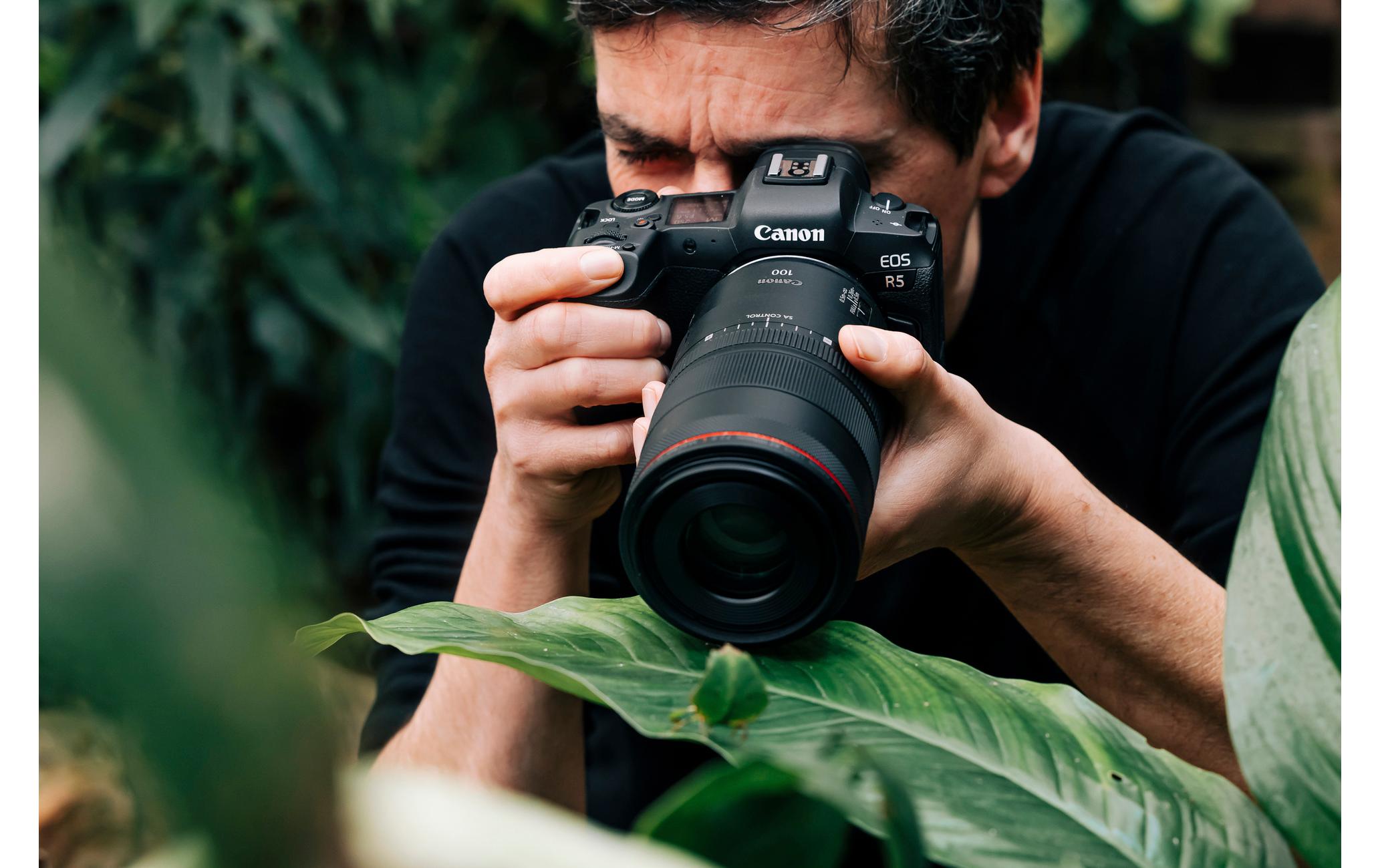 Festbrennweite RF 100mm F/2.8 L Macro IS USM – Canon RF<br>Makroobjektiv mit einer unglaublichen 1.4-fachen Vergrösserung