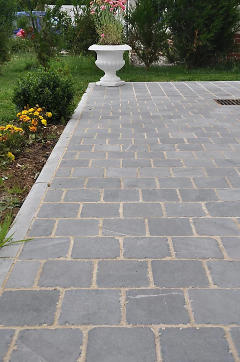 Pavé pierre bleue 15 x 15 x 2 cm