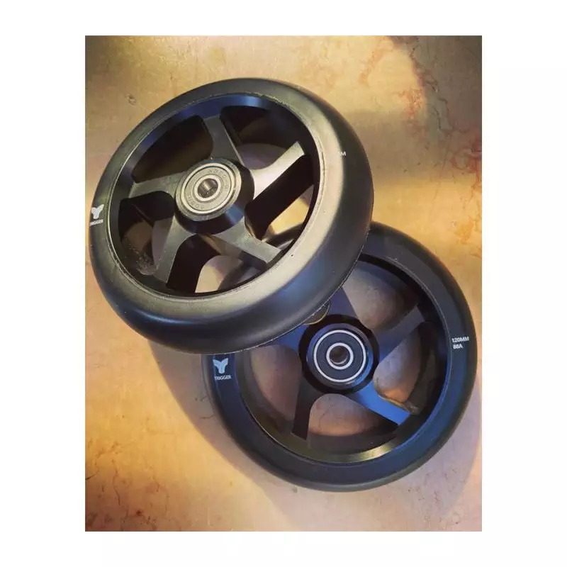 Paire de roues trottinette TRIGGER 5 Spokes Noir 120 x 30 mm