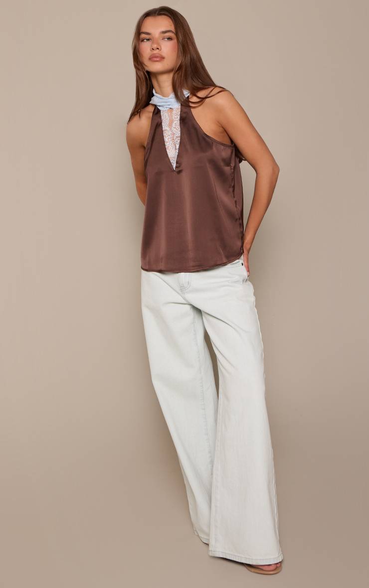Chocolat Top Long En Satin Chocolat Avec Dentelle Contrastante Et Foulard