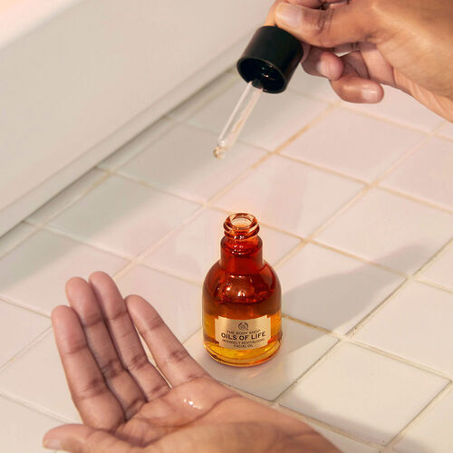The Body Shop - Oils Of Life Intensly Revitalizing Facial Oil