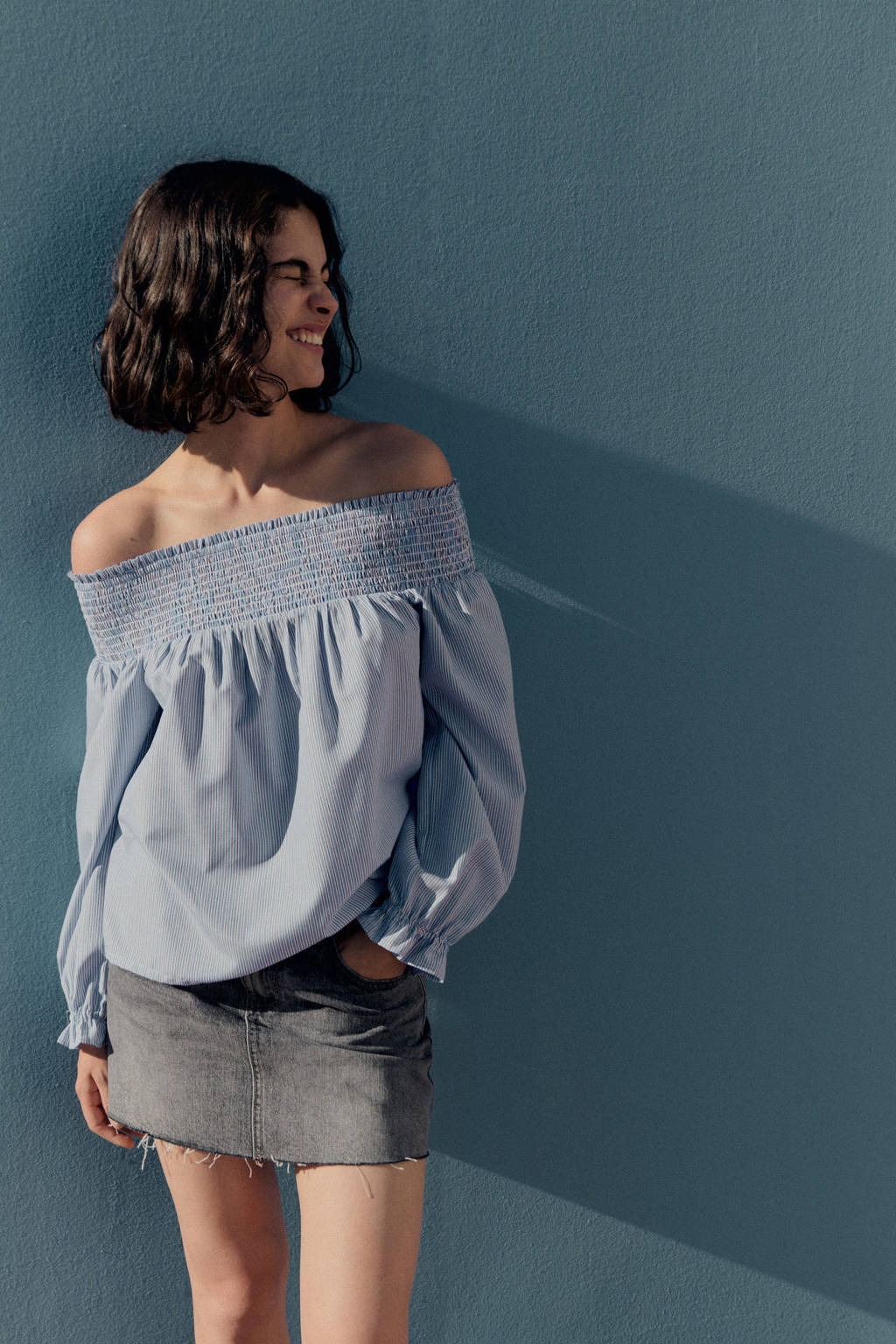 MANGO TEEN gestreepteoff shoulder top lichtblauw