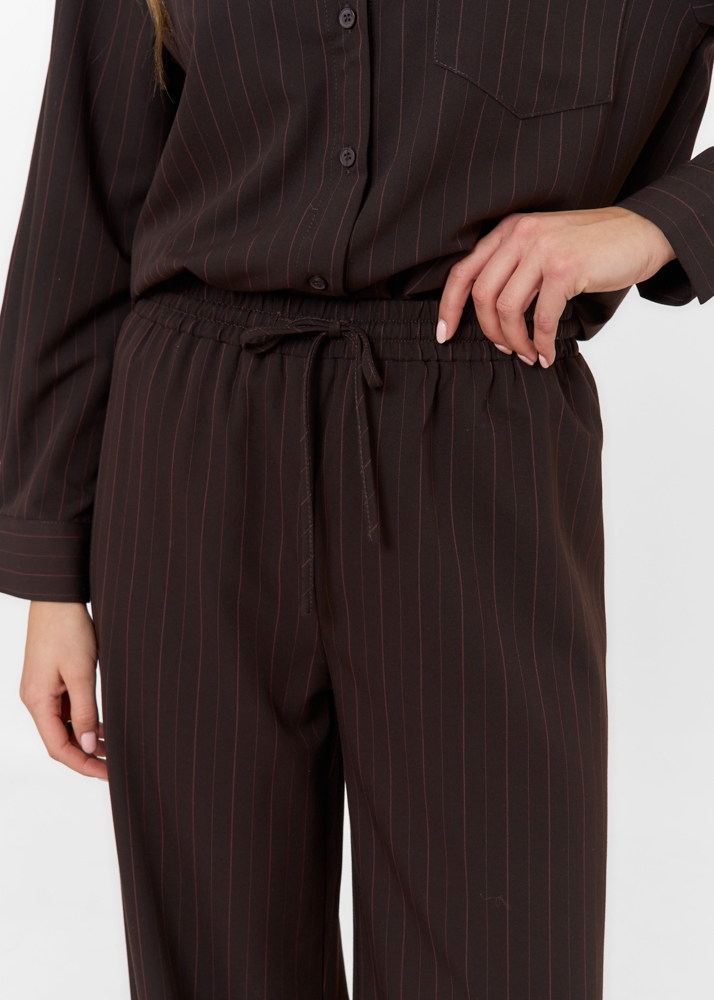 Karlijn broek choco bruin
