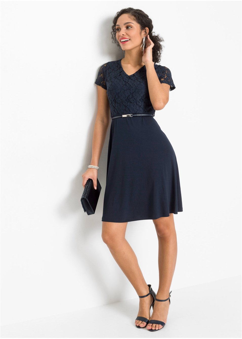 Robe avec ceinture