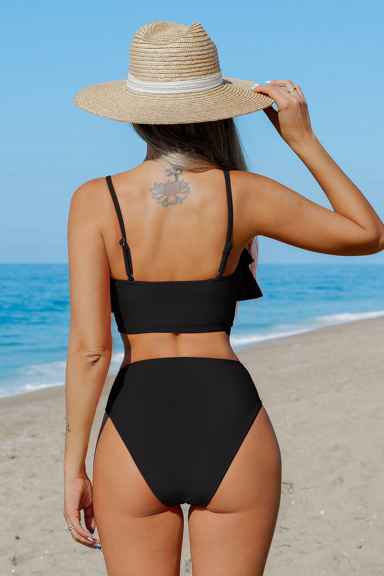 Tankini taille haute à col en V et volants modéré noir