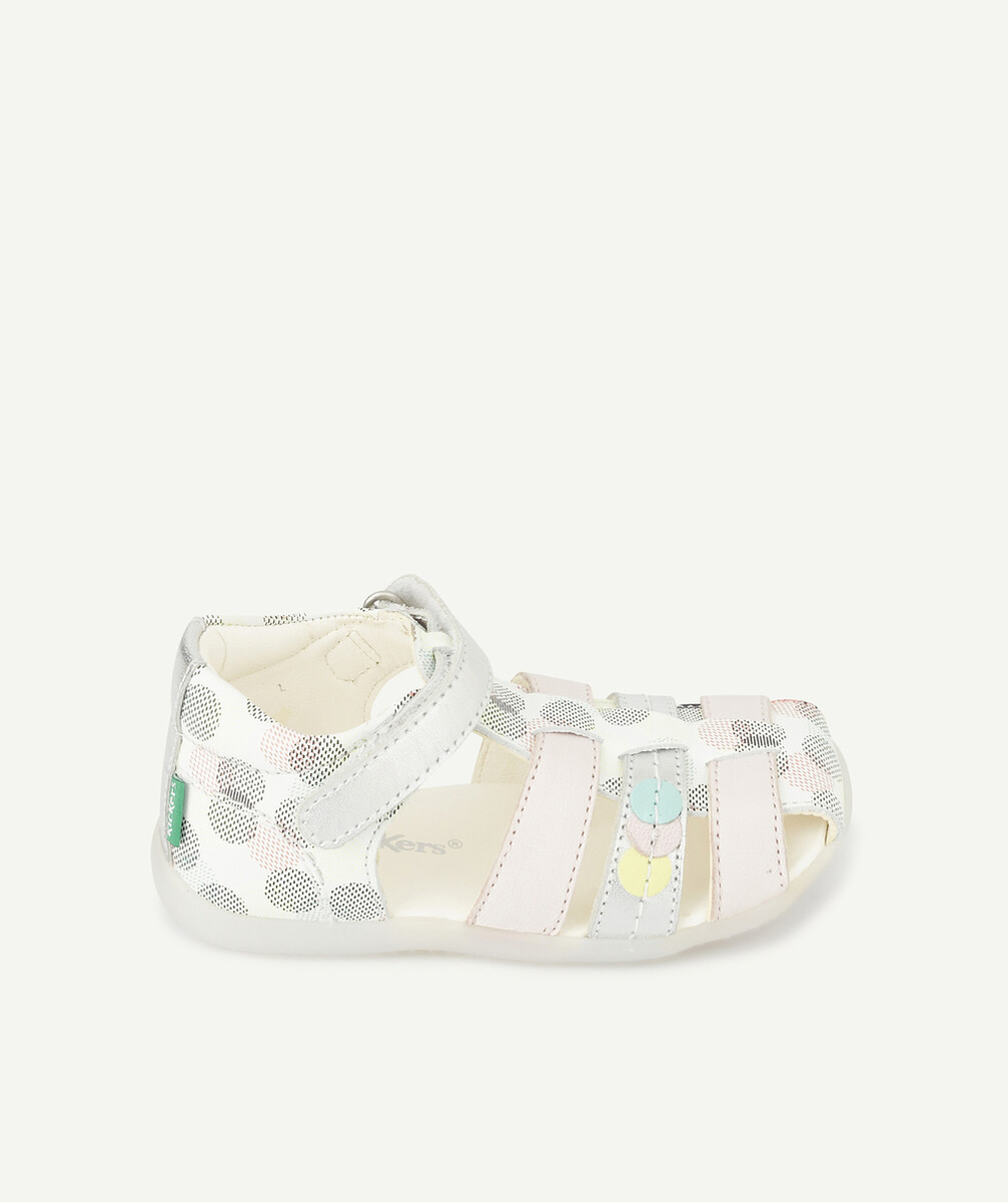 KICKERSLES SANDALES PREMIERS PAS EN CUIR BLANC ET COLORÉ