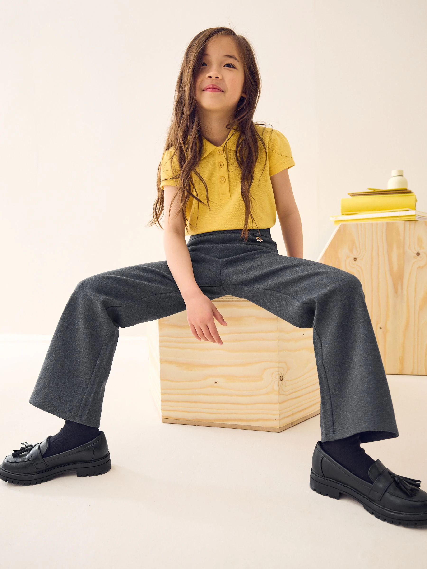 Antraciet - Schoolbroek met hoog aandeel katoen, stretchy, bootcut en elastische tailleband (3 - 16 jr)