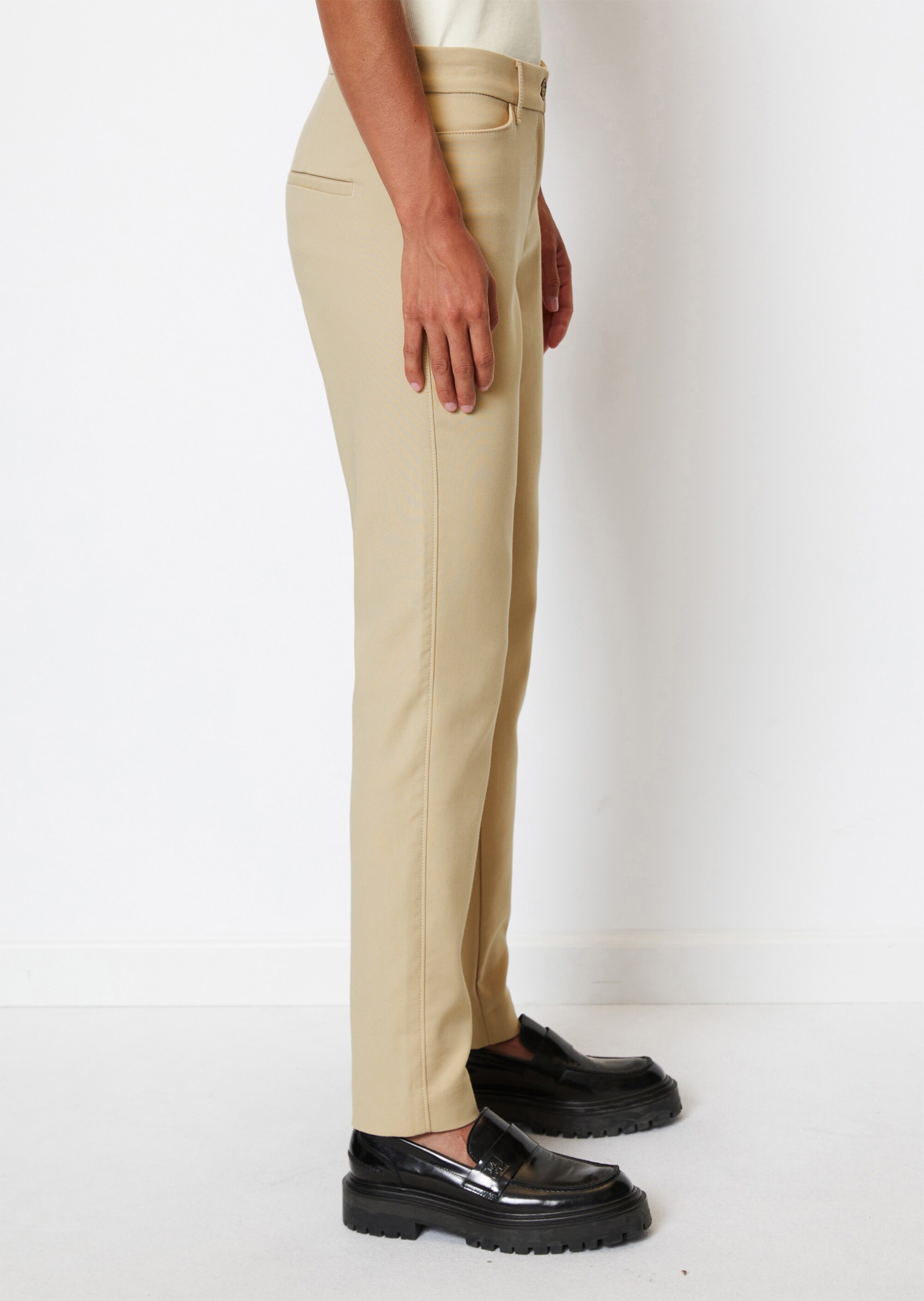 Hose Modell TIVA slimaus stretchigem Twill
