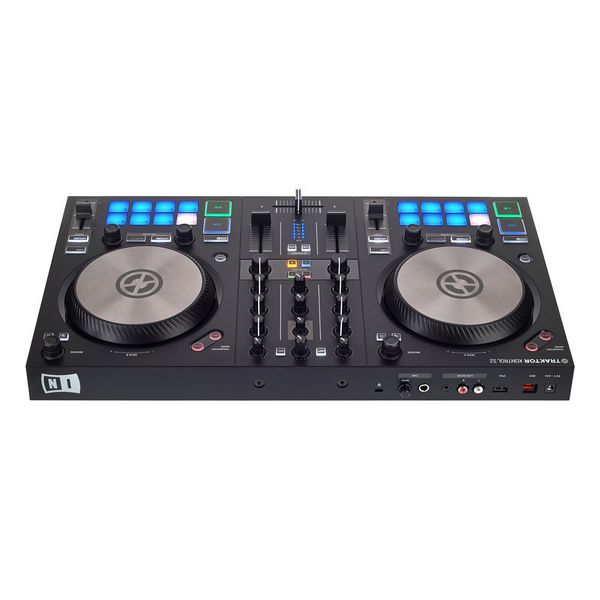 Native Instruments Traktor S2 MK3 Case Bundle