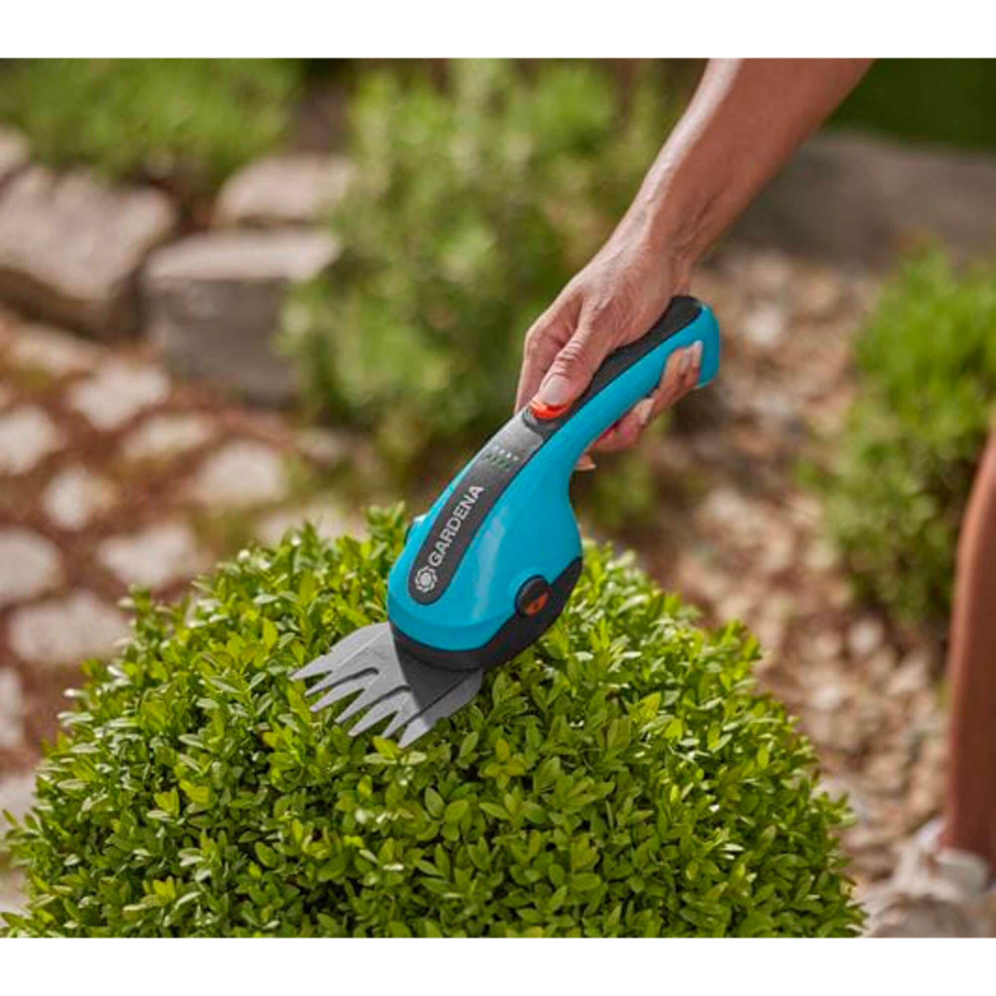 GARDENA Grasschere Akku-Grasschere ClassicCut Li, 3,6Volt, Set mit Strauchmesser - Aktion